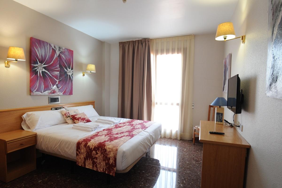La Imperial Hotel Luceni Kültér fotó